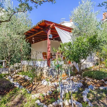 Hébergement de vacances House With A Swimming Pool Stari Grad, Hvar - 17911